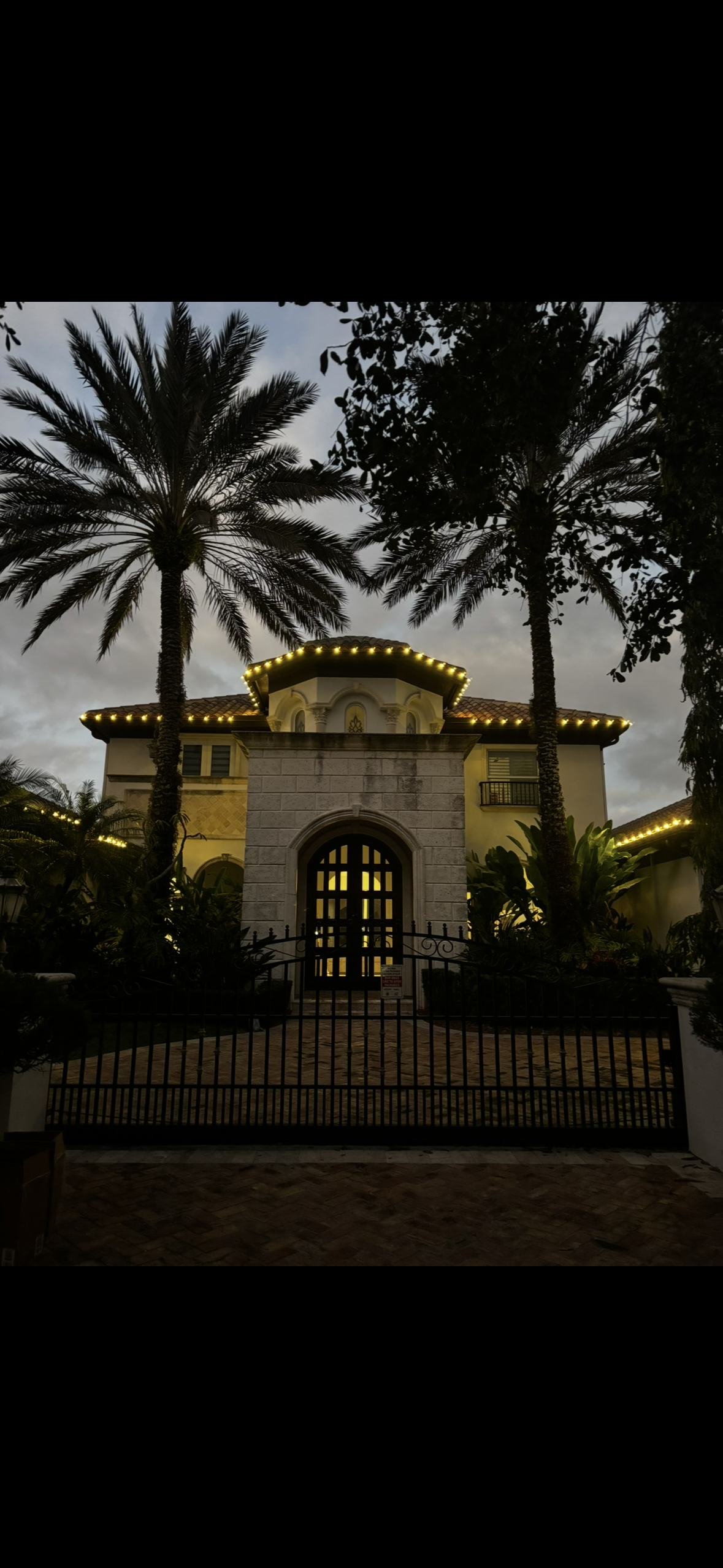 Residential Holiday Lighting South Florida